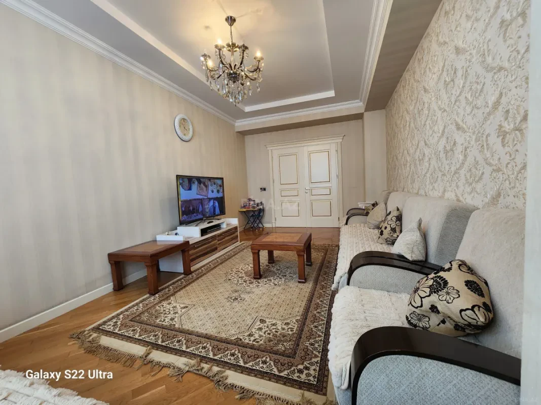 Satılır 3 otaqlı mənzil 120 m²