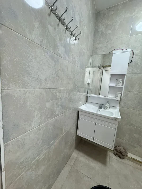 Kirayə verilir 2 otaqlı mənzil 100 m²