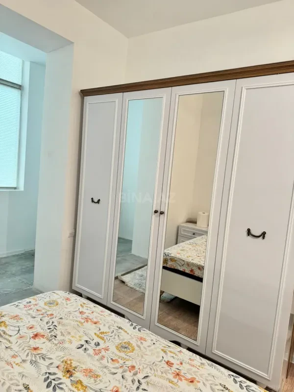 Kirayə verilir 2 otaqlı mənzil 100 m²