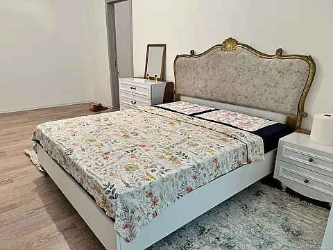 Kirayə verilir 2 otaqlı mənzil 100 m²