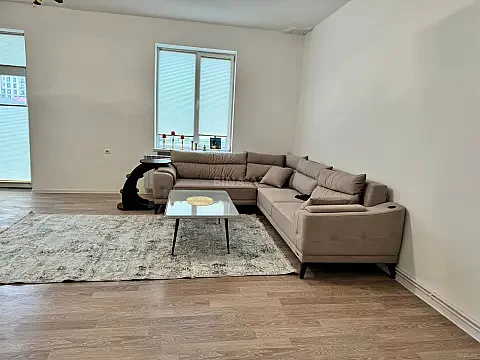 Kirayə verilir 2 otaqlı mənzil 100 m²