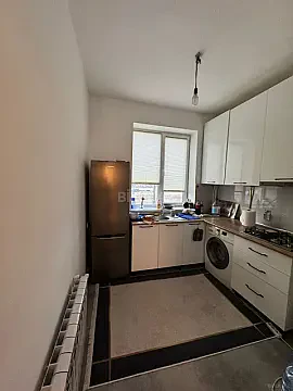 Kirayə verilir 2 otaqlı mənzil 100 m²