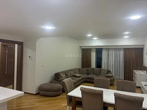 Kirayə verilir 4 otaqlı mənzil 190 m²