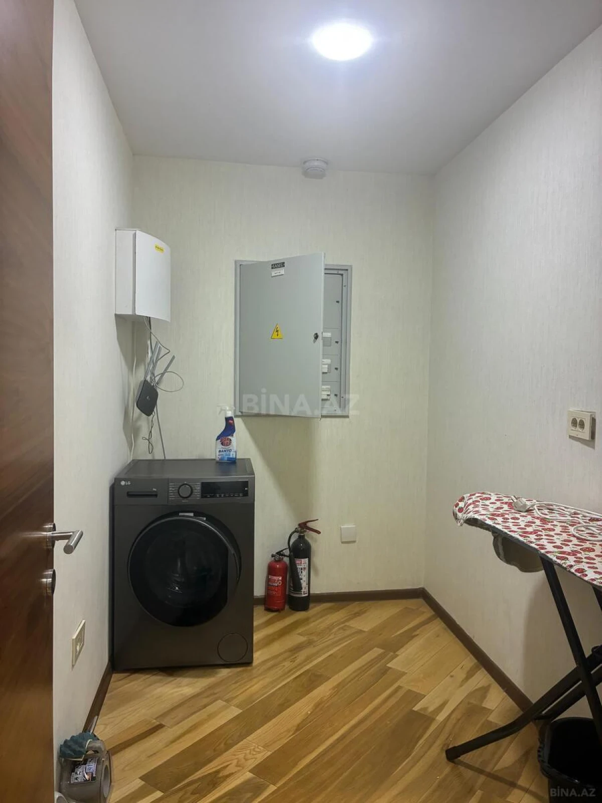 Kirayə verilir 4 otaqlı mənzil 190 m²