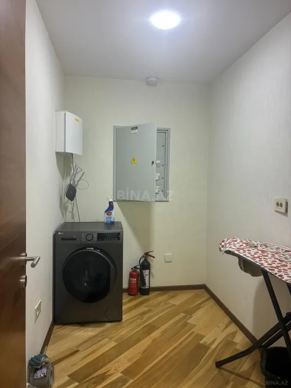 Kirayə verilir 4 otaqlı mənzil 190 m²