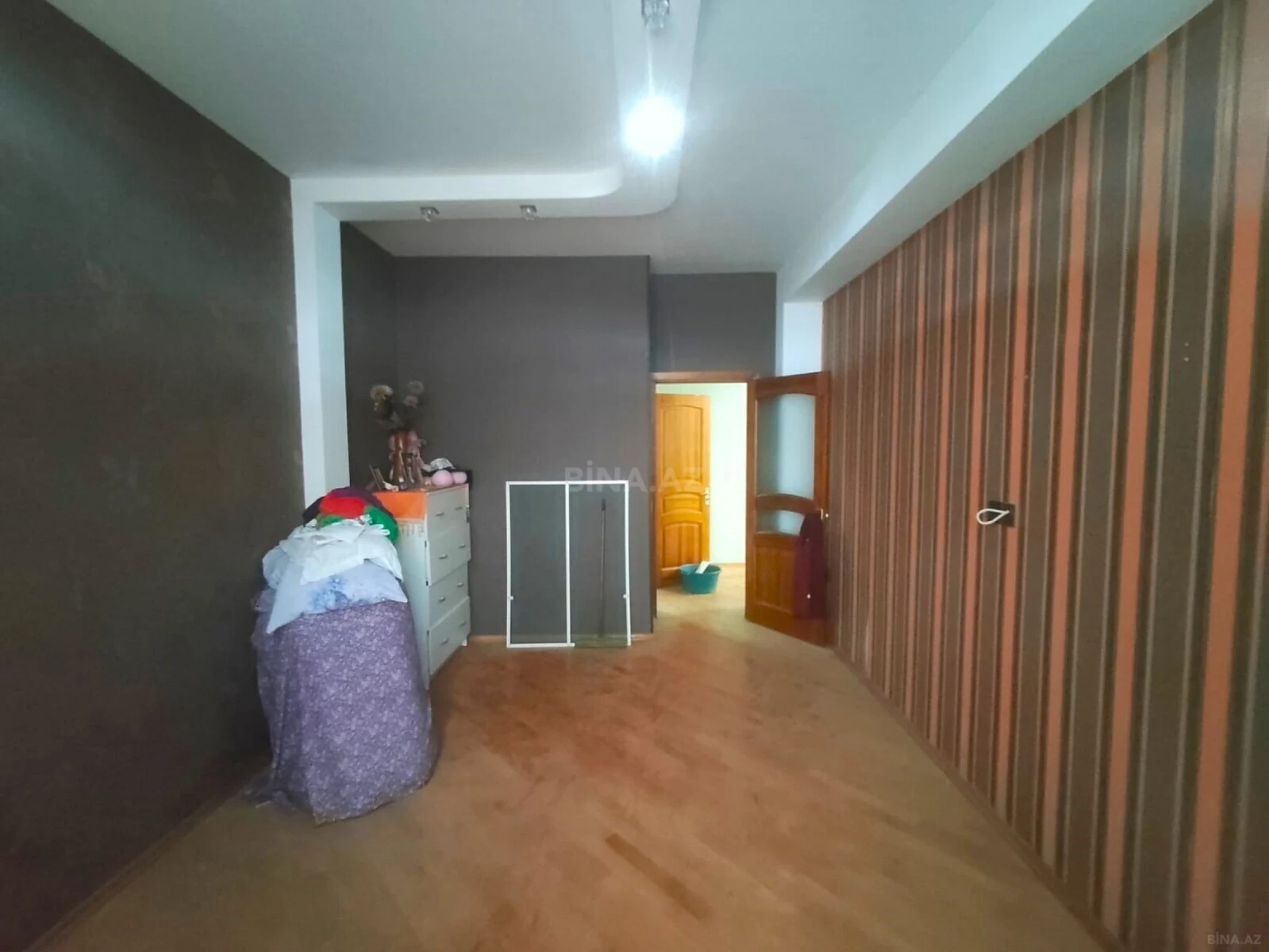 Satılır 2 otaqlı mənzil 62 m²
