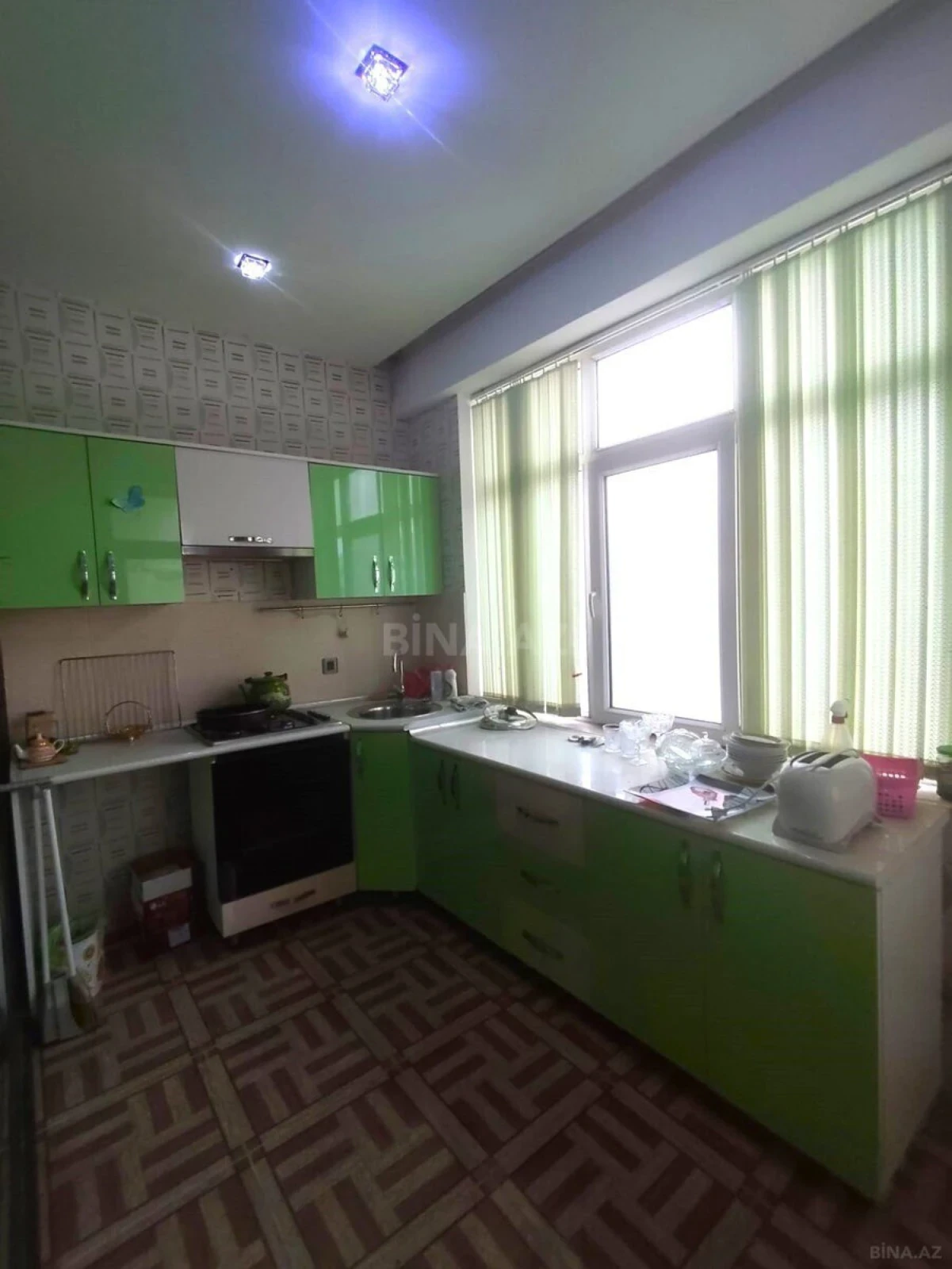 Satılır 2 otaqlı mənzil 62 m²