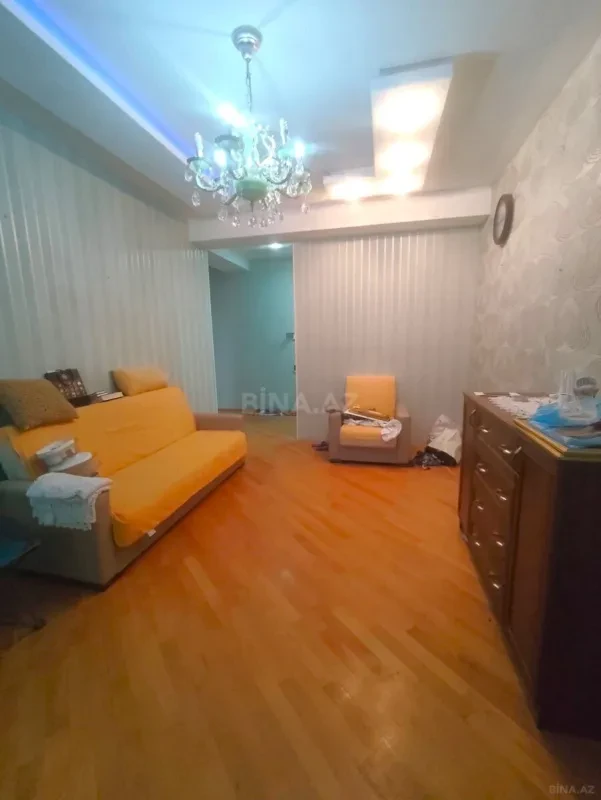 Satılır 2 otaqlı mənzil 62 m²