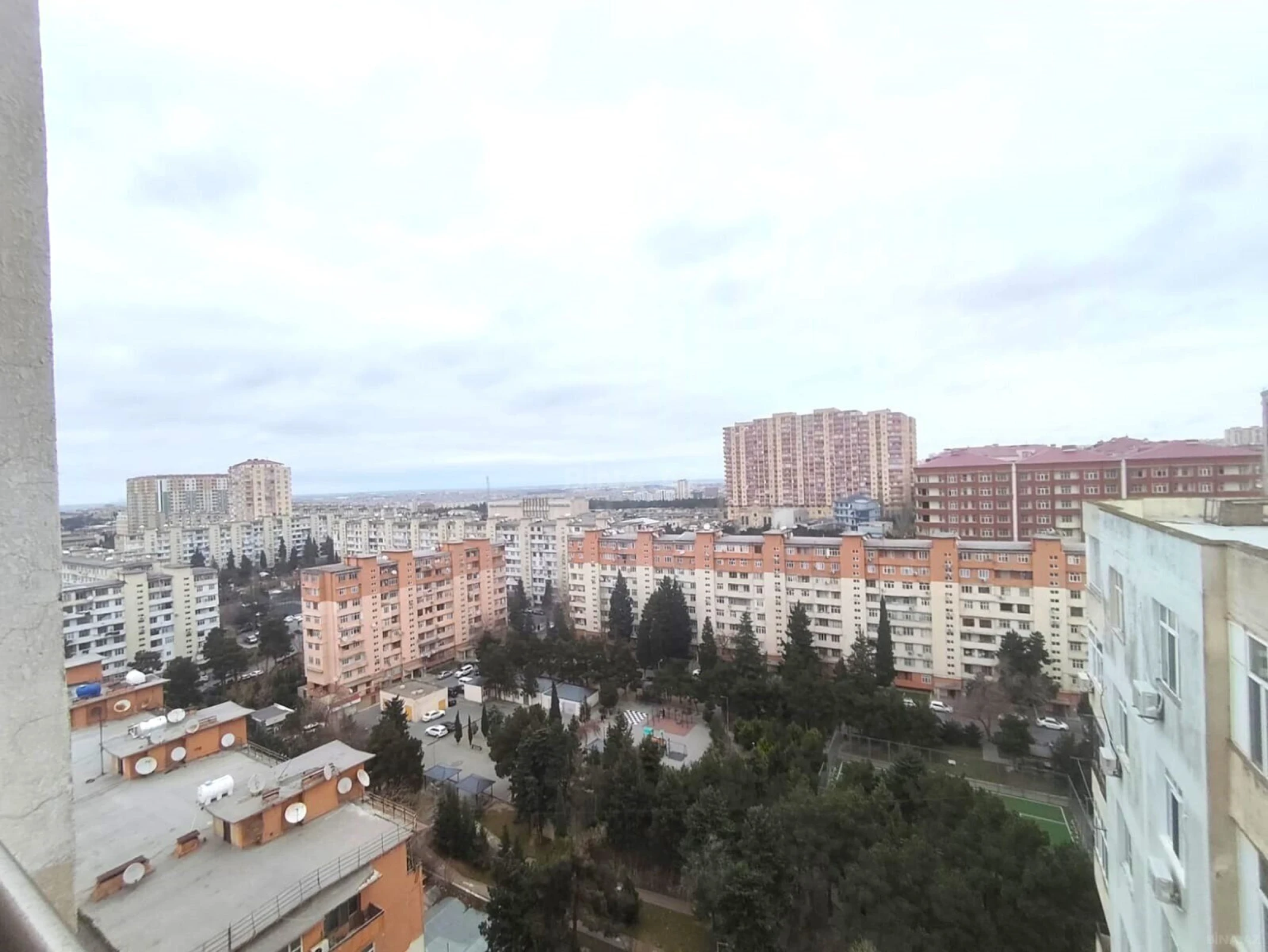 Satılır 2 otaqlı mənzil 62 m²