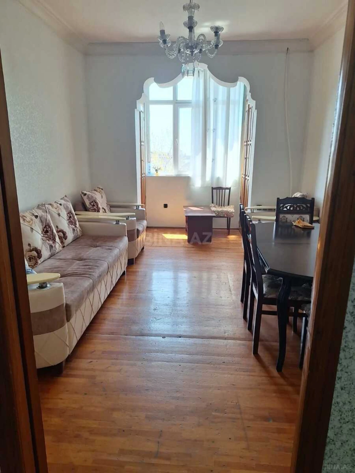 Kirayə verilir 2 otaqlı mənzil 70 m²
