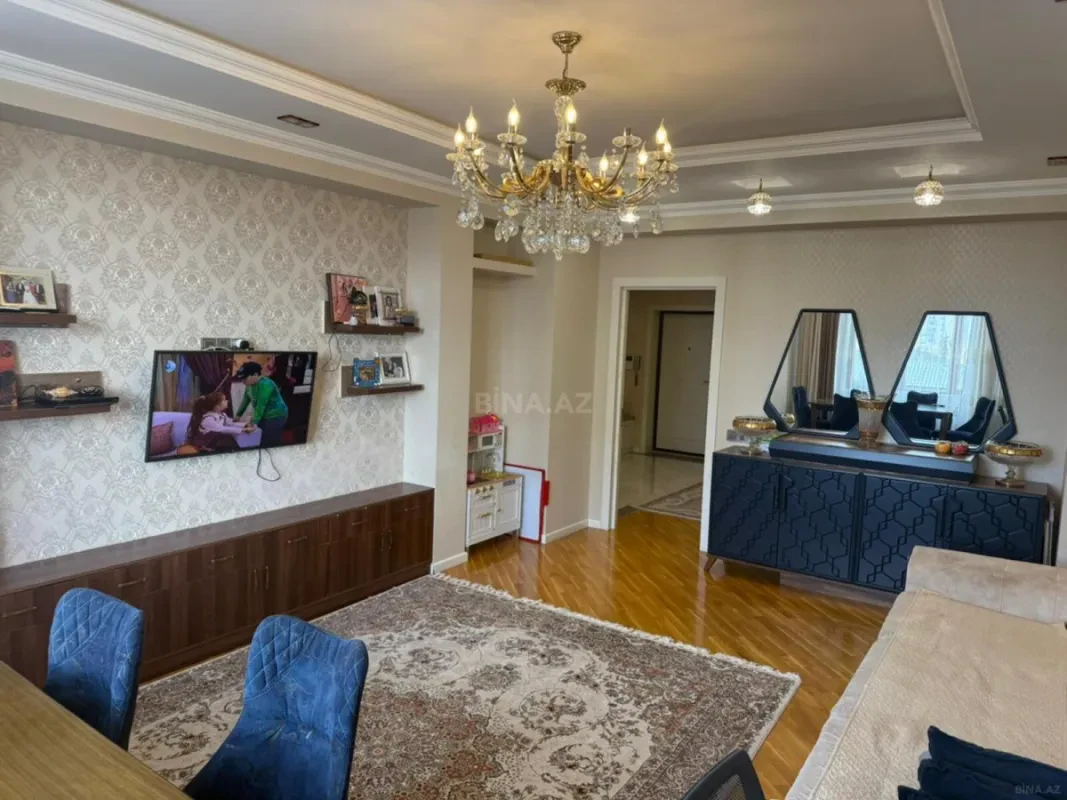Satılır 2 otaqlı mənzil 96 m²