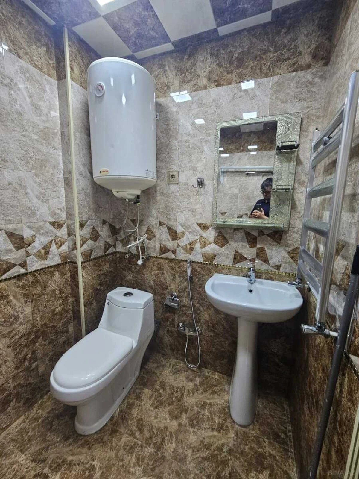 Satılır 2 otaqlı mənzil 54 m²