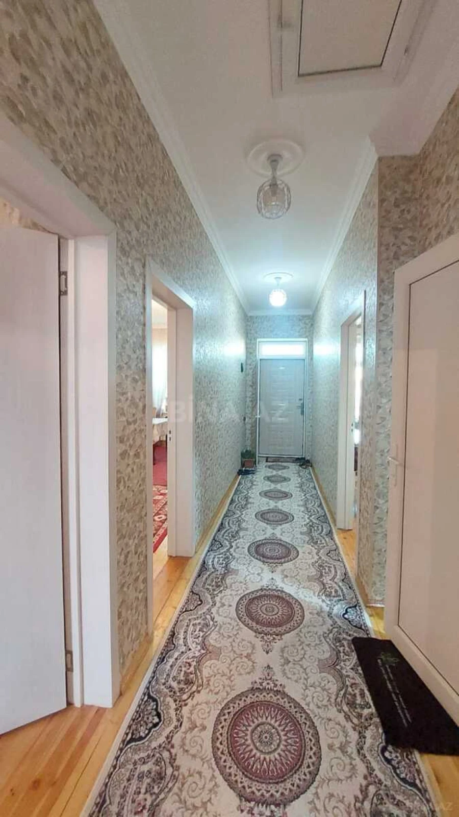 Satılır 5 otaqlı həyət evi 100 m²