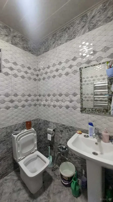 Satılır 5 otaqlı həyət evi 100 m²