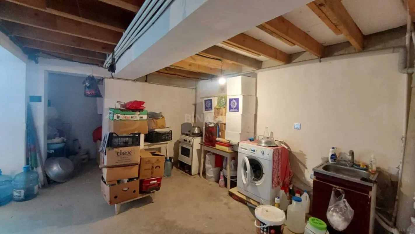 Satılır 5 otaqlı həyət evi 100 m²