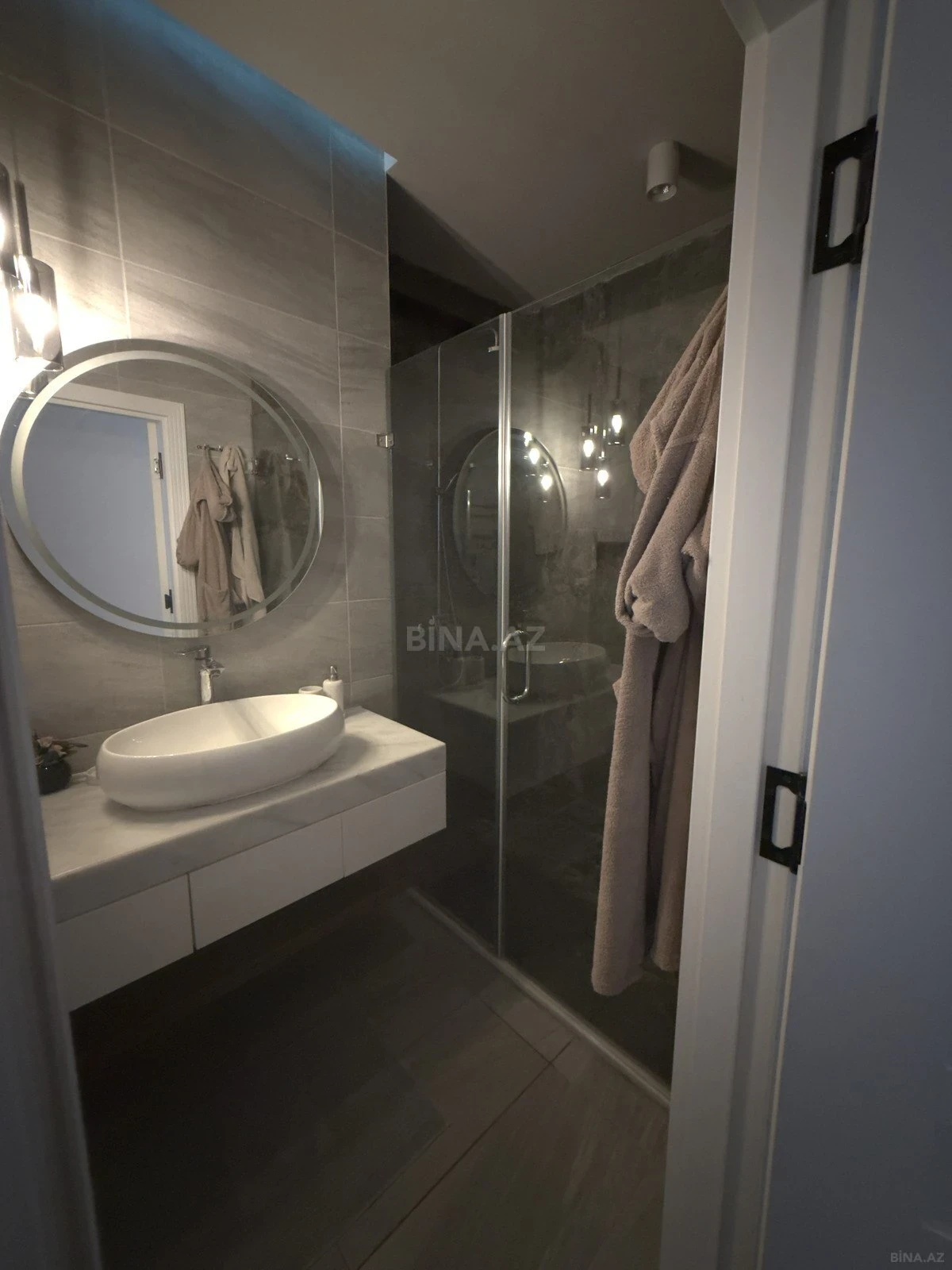 Satılır 3 otaqlı mənzil 110 m²