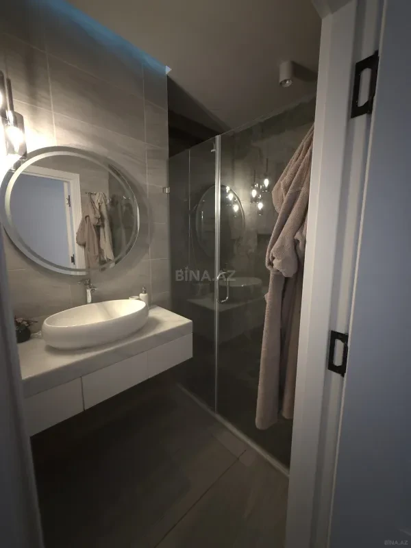 Satılır 3 otaqlı mənzil 110 m²