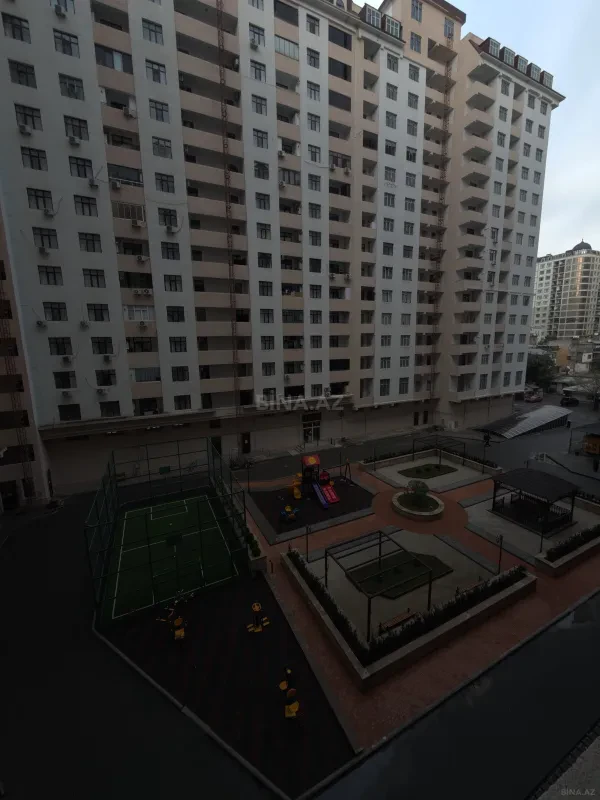 Satılır 3 otaqlı mənzil 110 m²