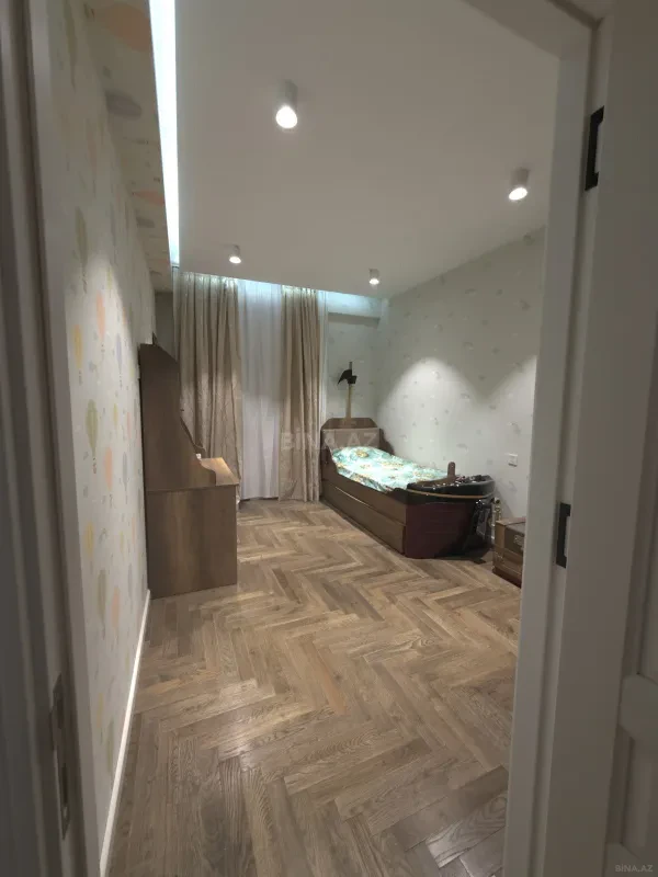 Satılır 3 otaqlı mənzil 110 m²