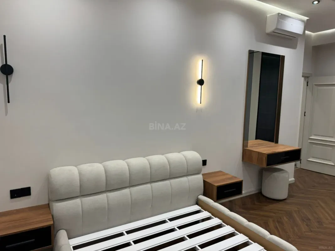 Kirayə verilir 2 otaqlı mənzil 130 m²
