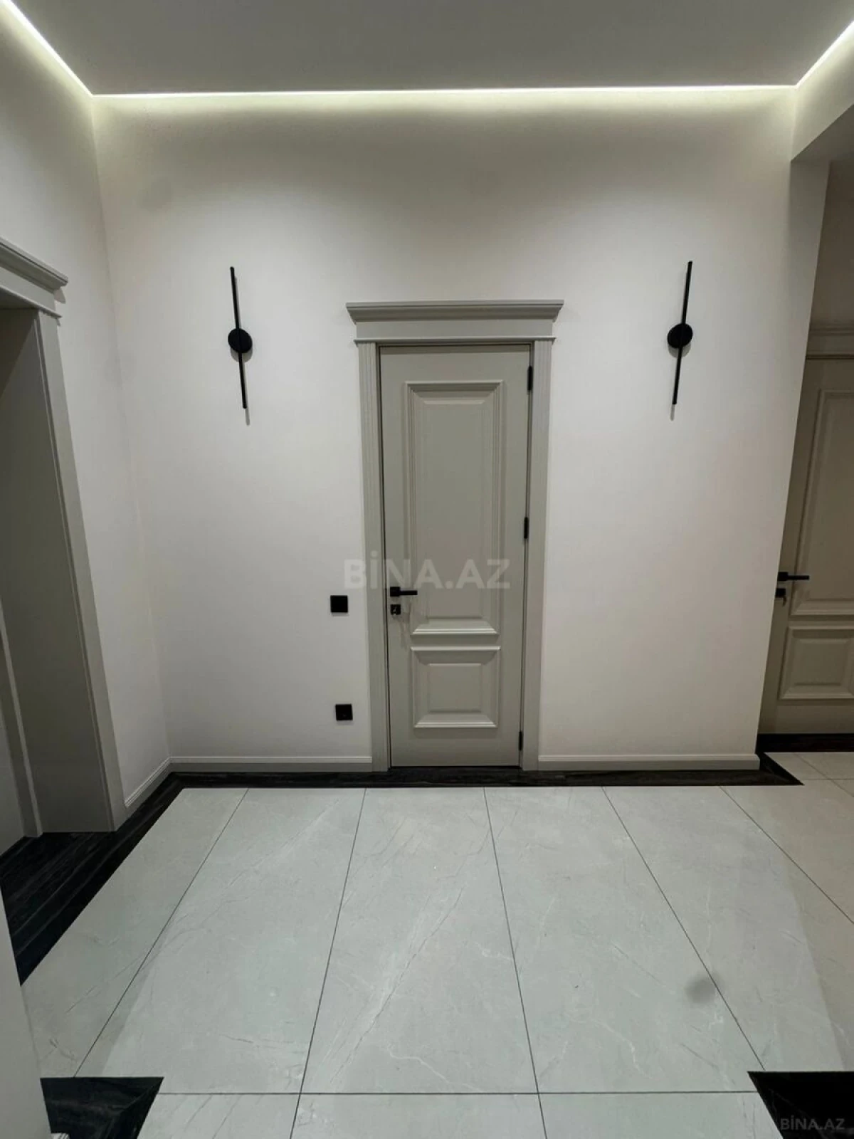 Kirayə verilir 2 otaqlı mənzil 130 m²