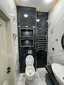 Kirayə verilir 2 otaqlı mənzil 130 m²