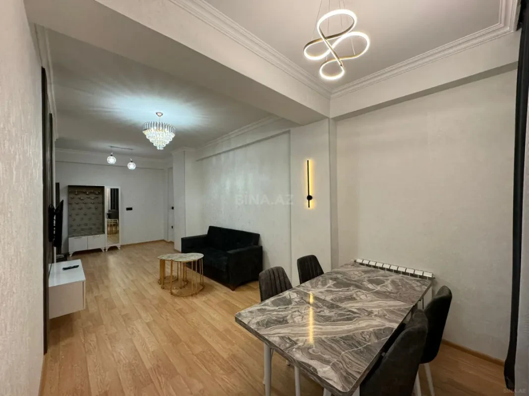 Kirayə verilir 2 otaqlı mənzil 65 m²