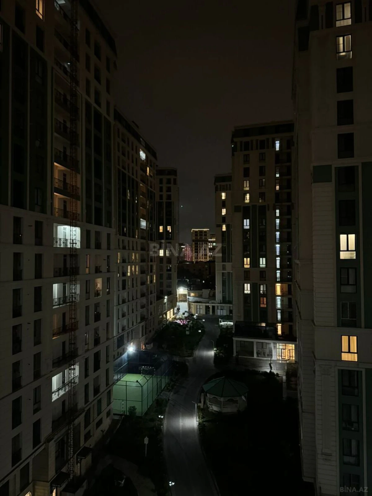 Kirayə verilir 2 otaqlı mənzil 65 m²