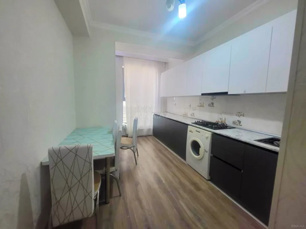 Kirayə verilir 2 otaqlı mənzil 74 m²