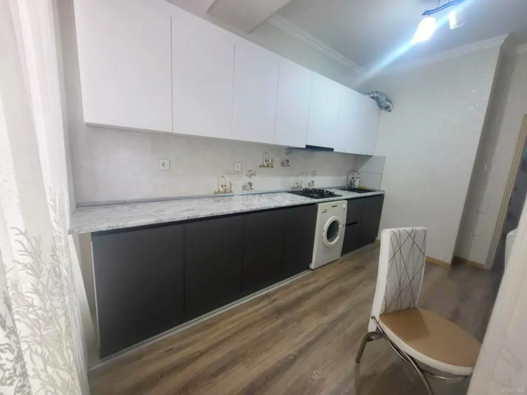 Kirayə verilir 2 otaqlı mənzil 74 m²