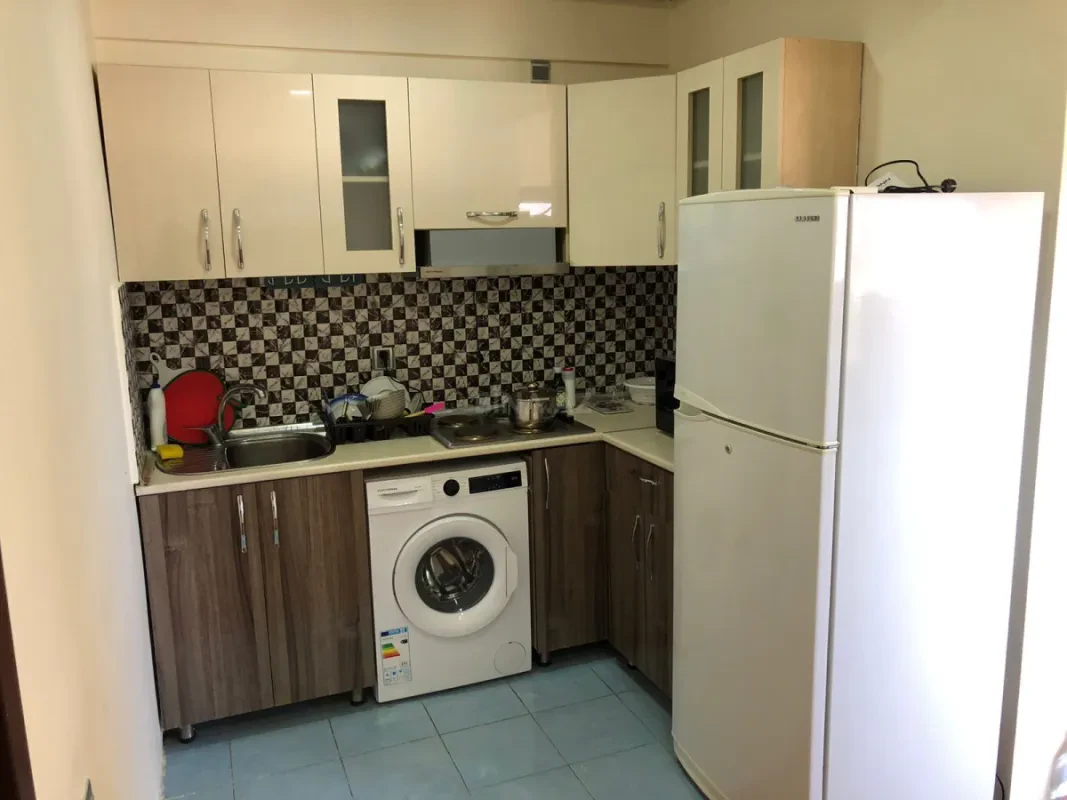 Satılır 2 otaqlı mənzil 65 m²