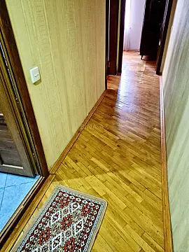 Kirayə verilir 2 otaqlı mənzil 85 m²