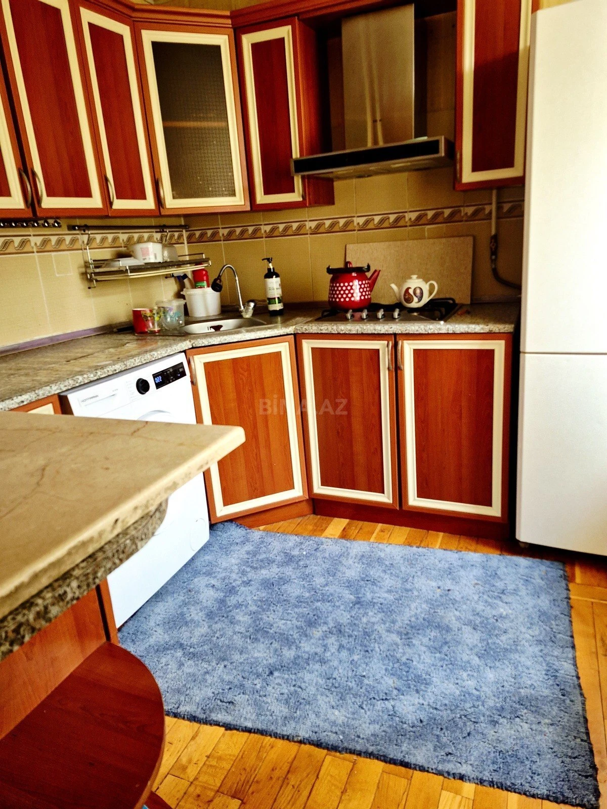 Kirayə verilir 2 otaqlı mənzil 85 m²