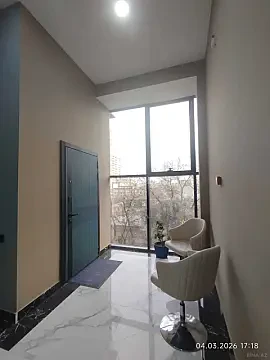Kirayə verilir 1 otaqlı ofis 8 m²