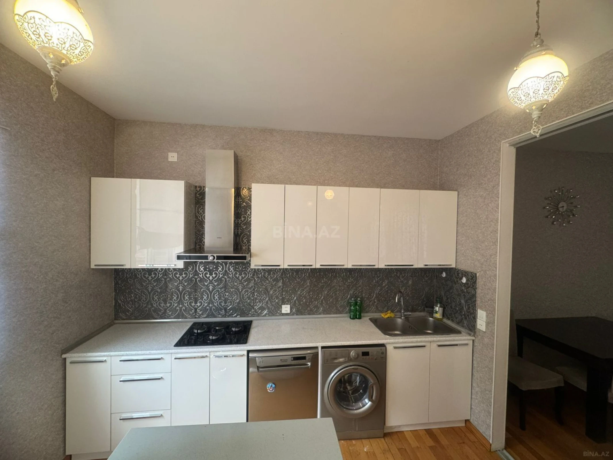 Kirayə verilir 3 otaqlı mənzil 100 m²