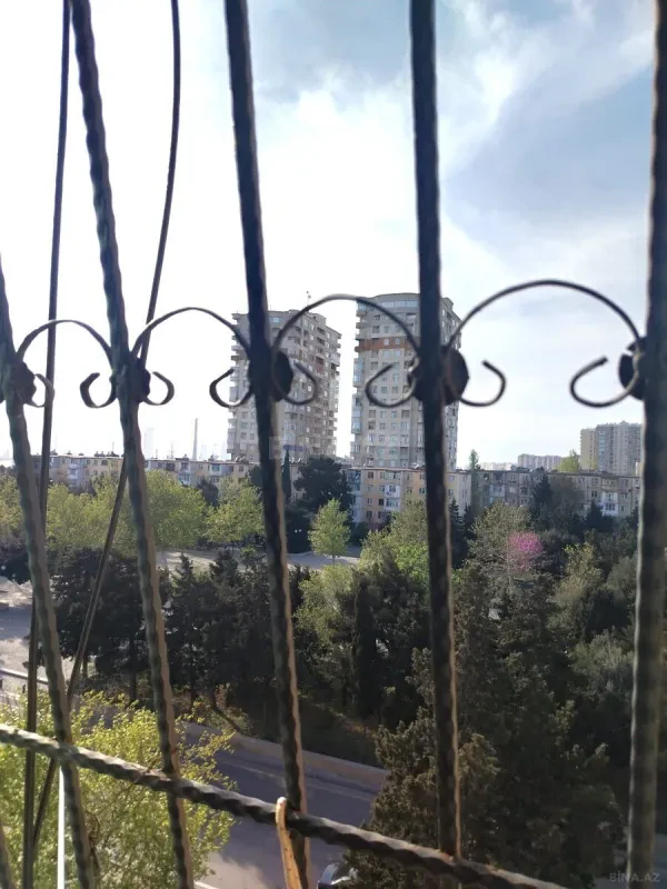 Satılır 3 otaqlı mənzil 50 m²