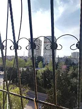 Satılır 3 otaqlı mənzil 50 m²
