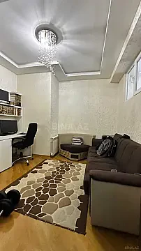 Satılır 4 otaqlı mənzil 127 m²