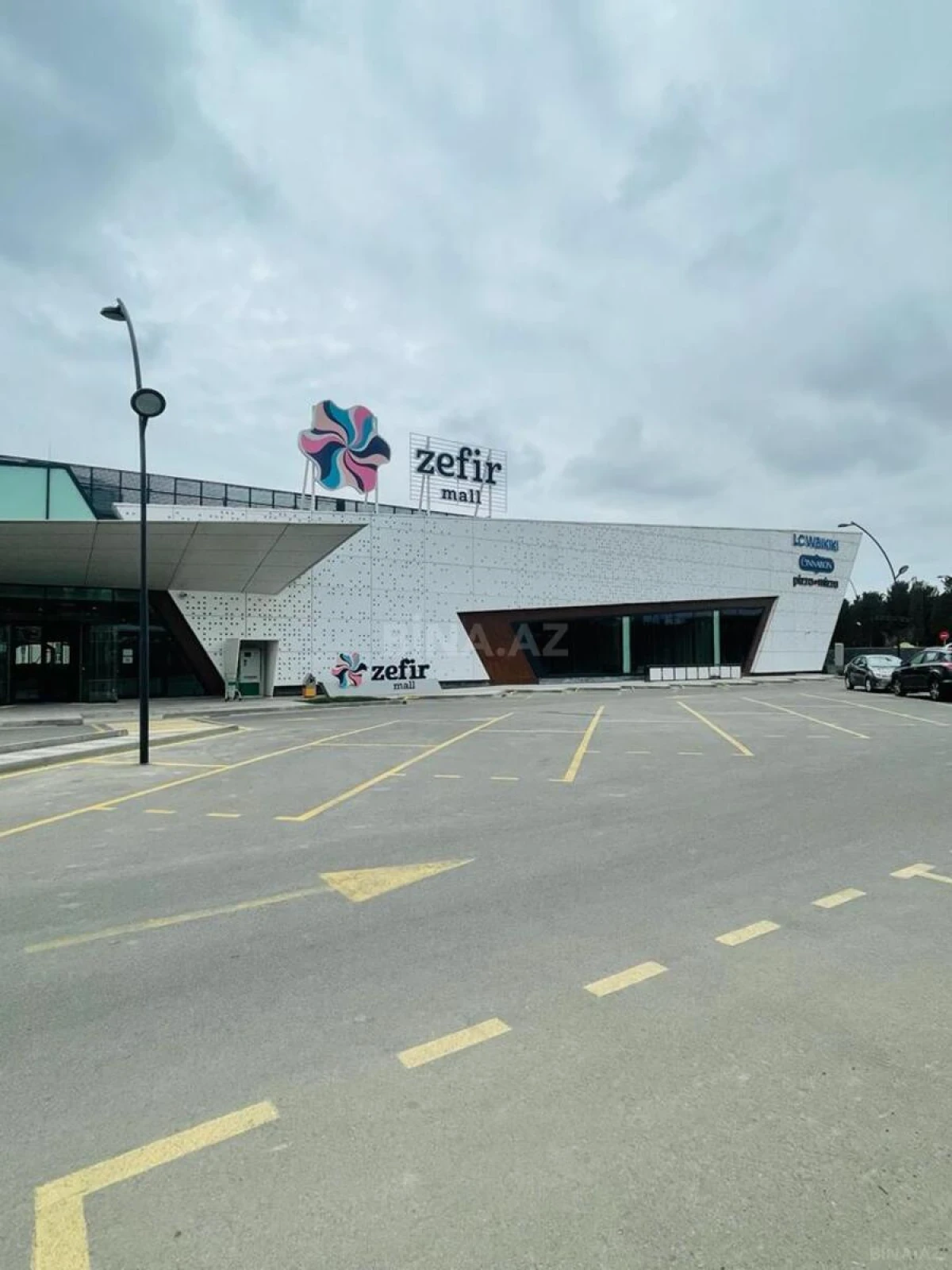 Satılır 2 otaqlı mənzil 65 m²