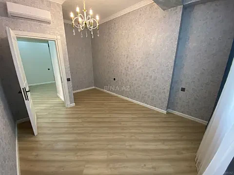Satılır 3 otaqlı mənzil 130 m²