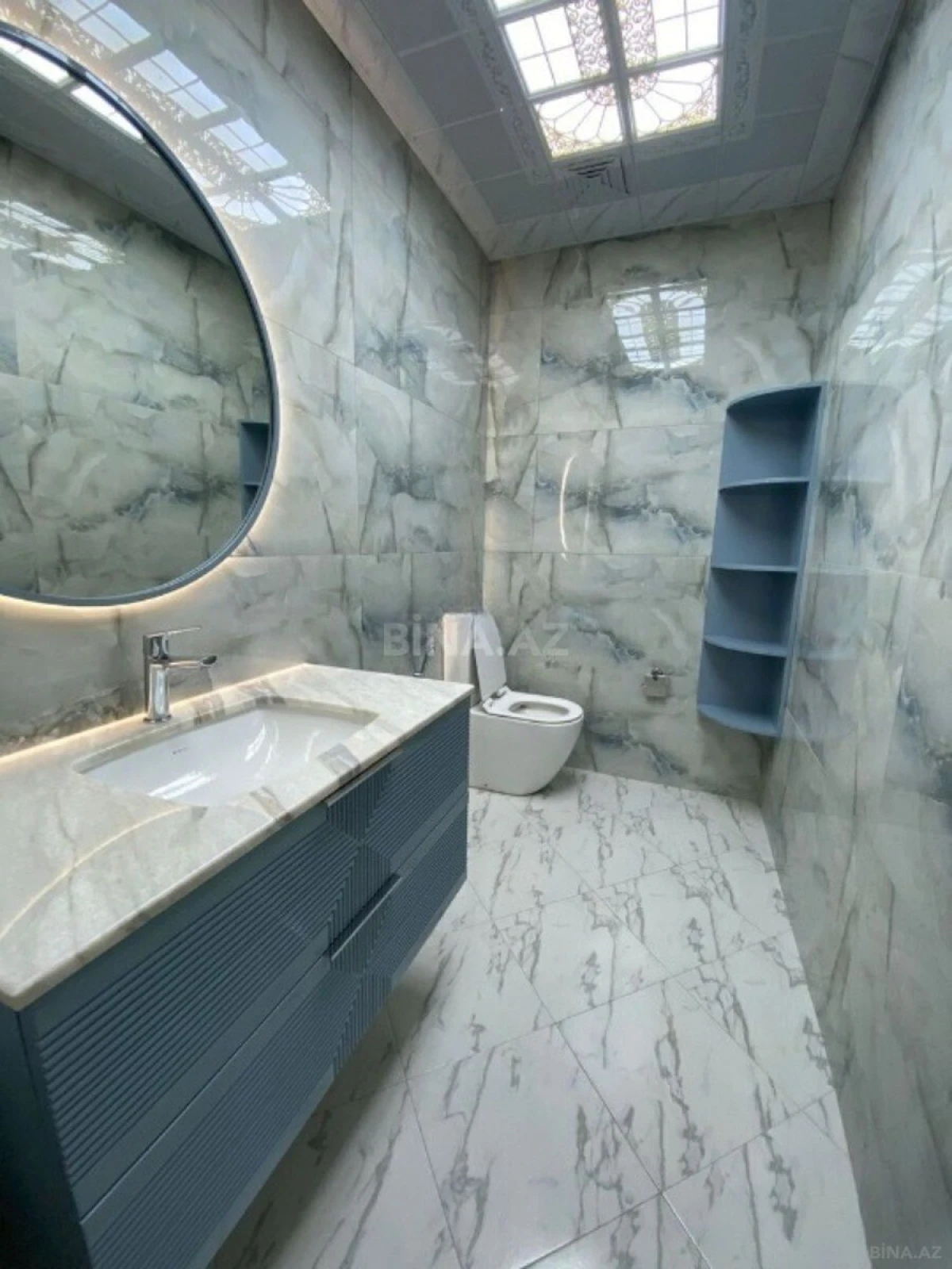 Satılır 3 otaqlı mənzil 130 m²