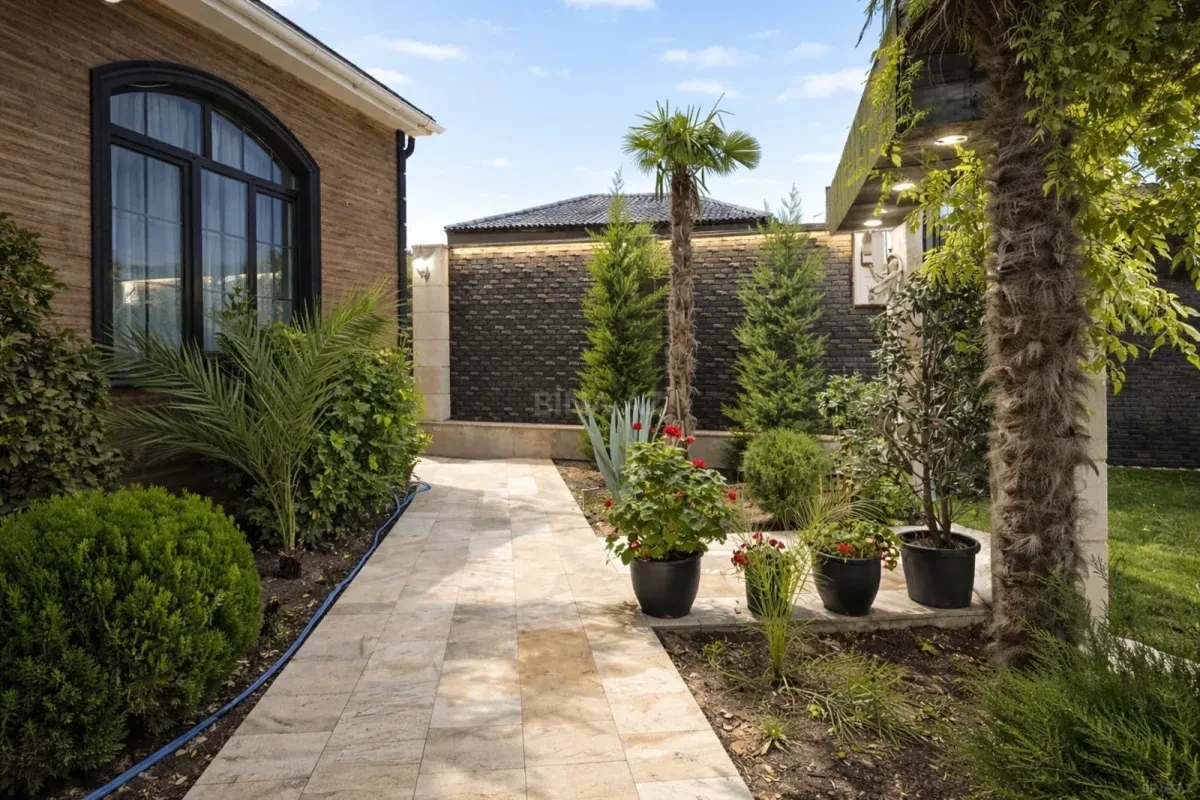 Kirayə verilir 4 otaqlı həyət evi 200 m²