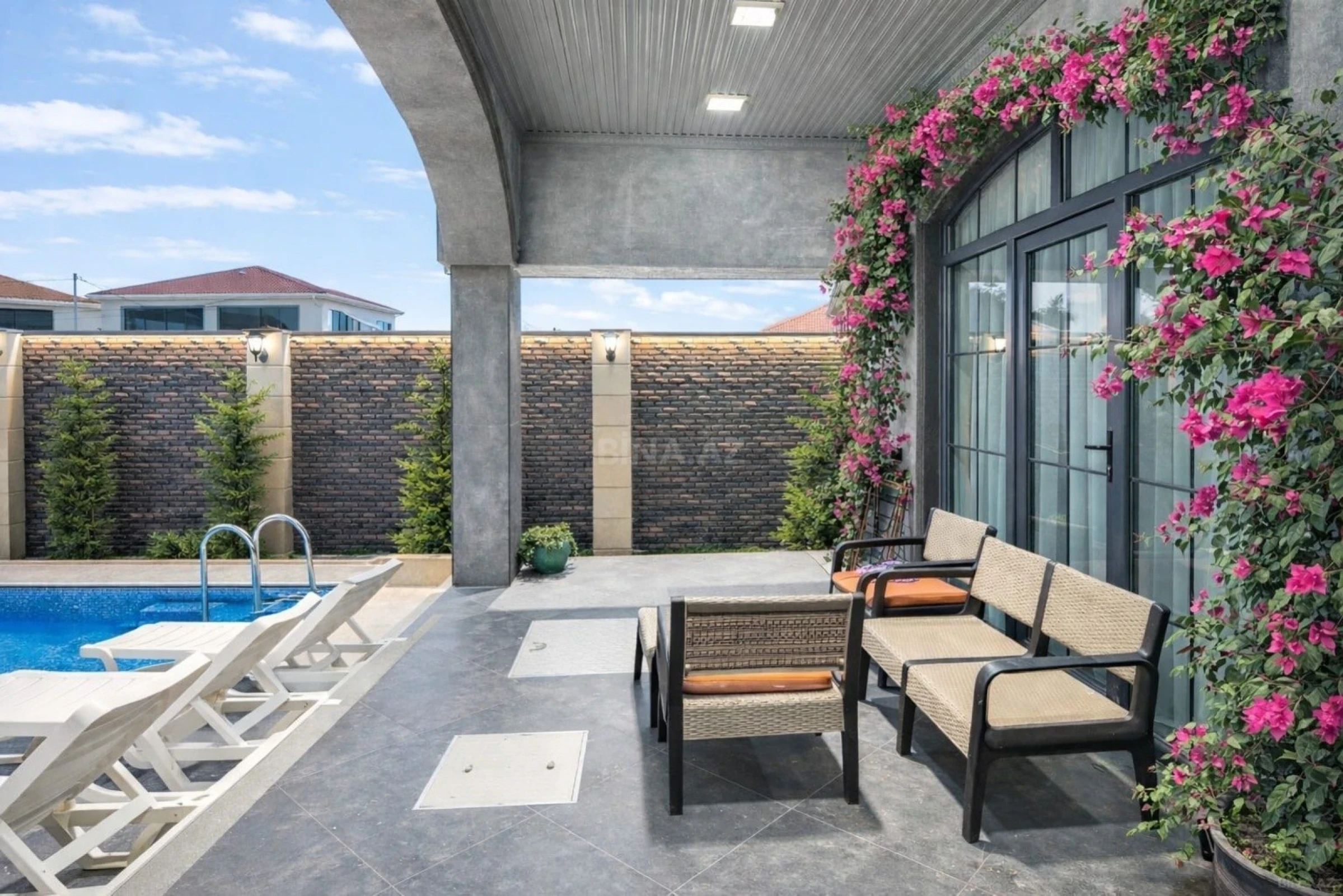 Kirayə verilir 4 otaqlı həyət evi 200 m²