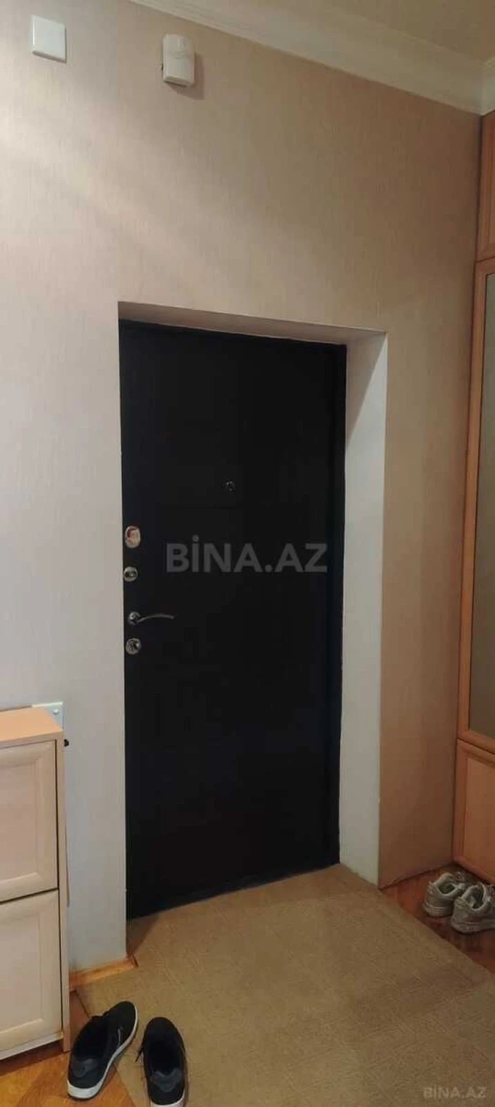 Satılır 1 otaqlı mənzil 61 m²