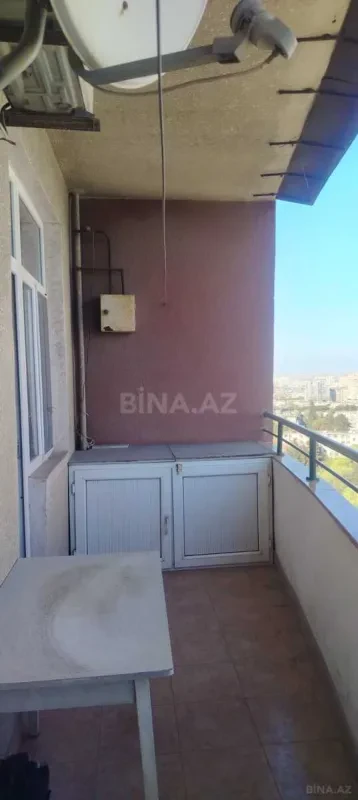 Satılır 1 otaqlı mənzil 61 m²