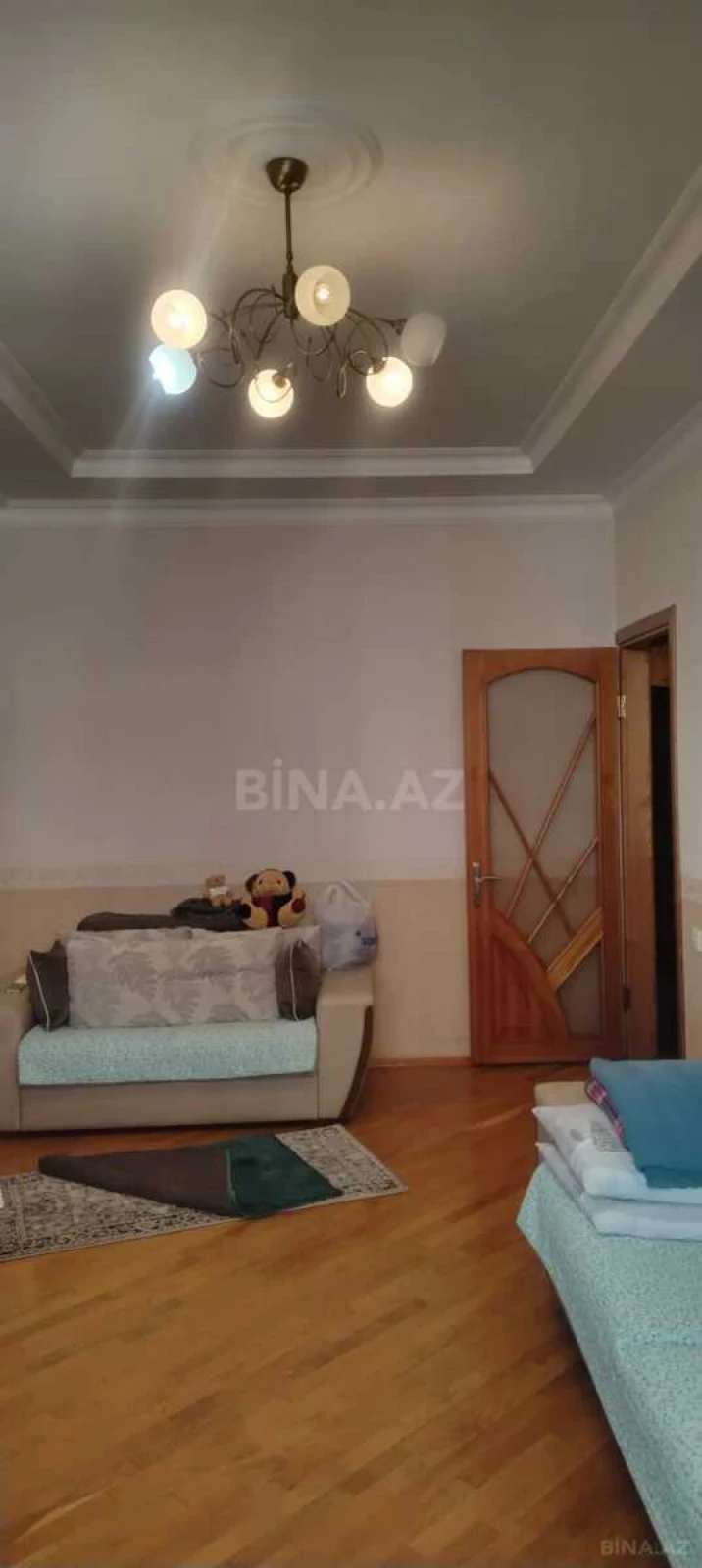 Satılır 1 otaqlı mənzil 61 m²