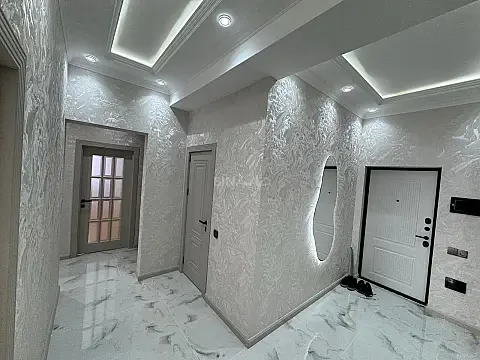 Satılır 3 otaqlı mənzil 92 m²