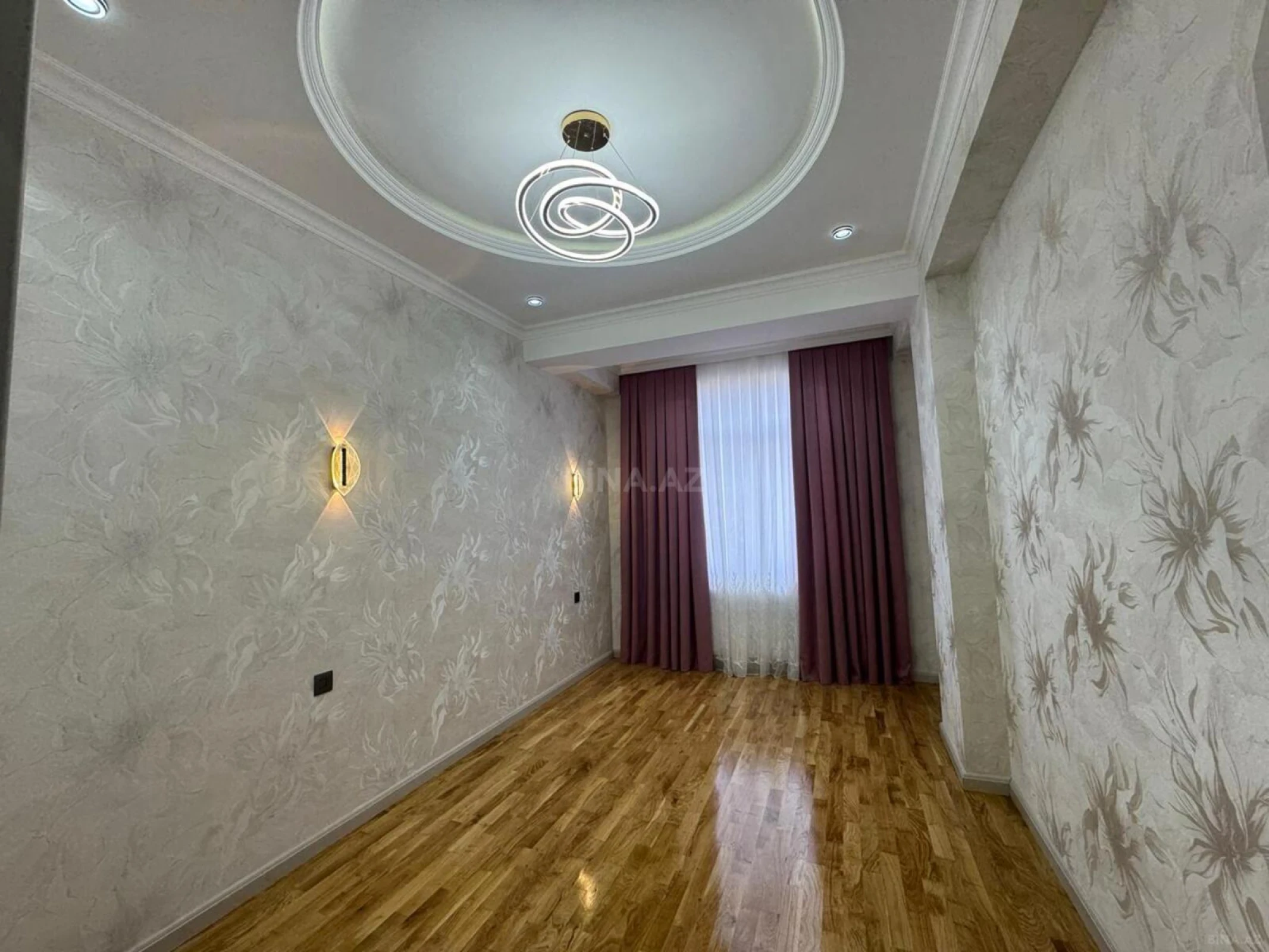 Satılır 3 otaqlı mənzil 92 m²