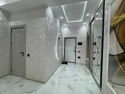 Satılır 3 otaqlı mənzil 92 m²