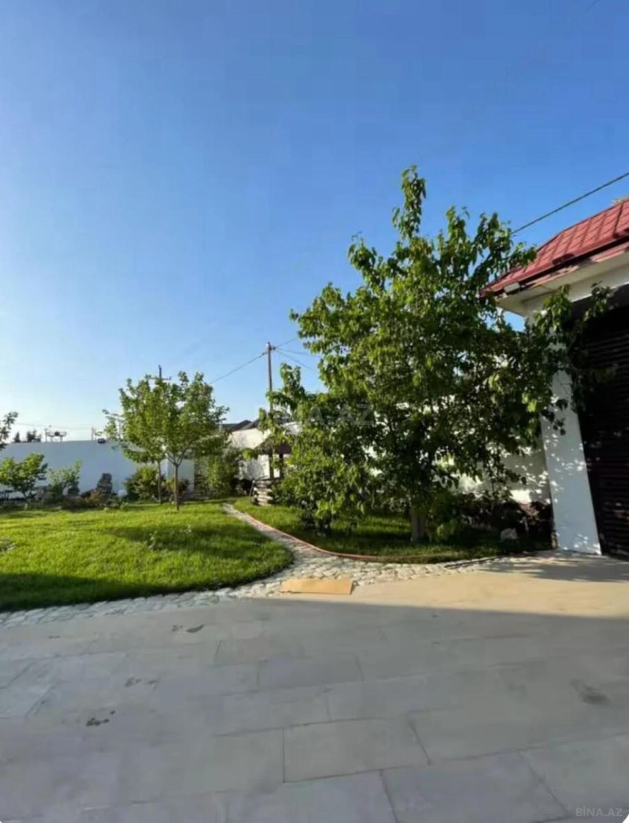 Kirayə verilir 7 otaqlı həyət evi 600 m²